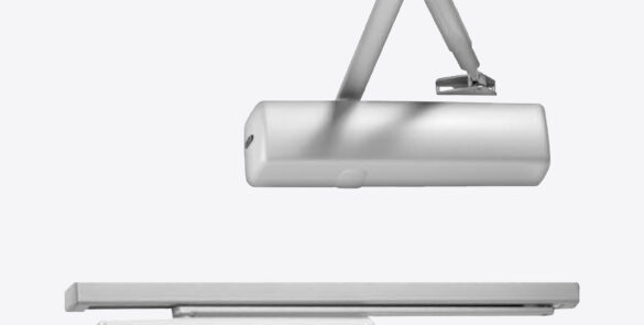 Uso y características de cierrapuertas en puertas automáticas