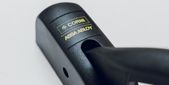 ¿Cómo mejorar la seguridad de tu edificio con las barras antipánico Mab Ibérica?